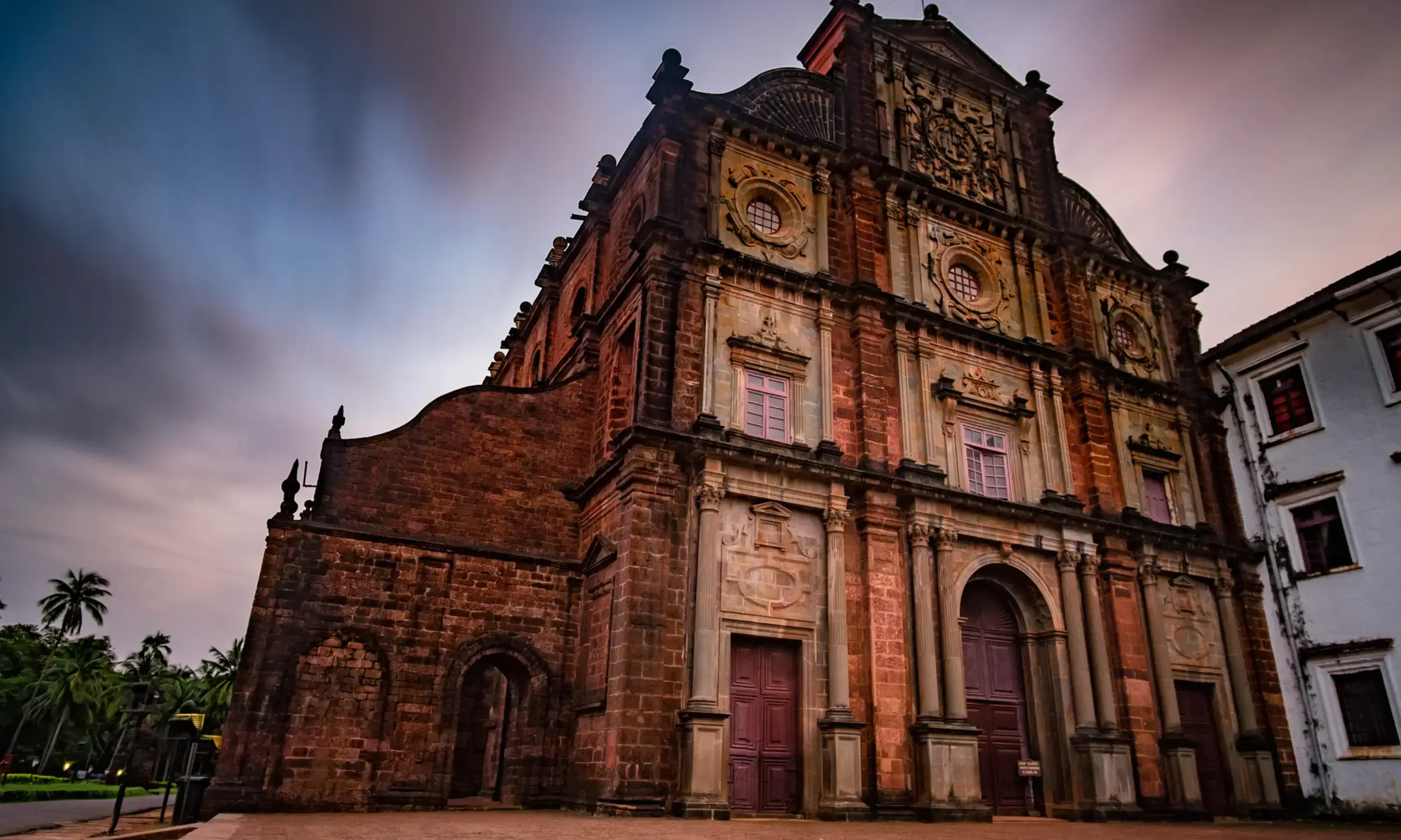 Basilica of Bom Jesus-Popular Religious Attraction in India