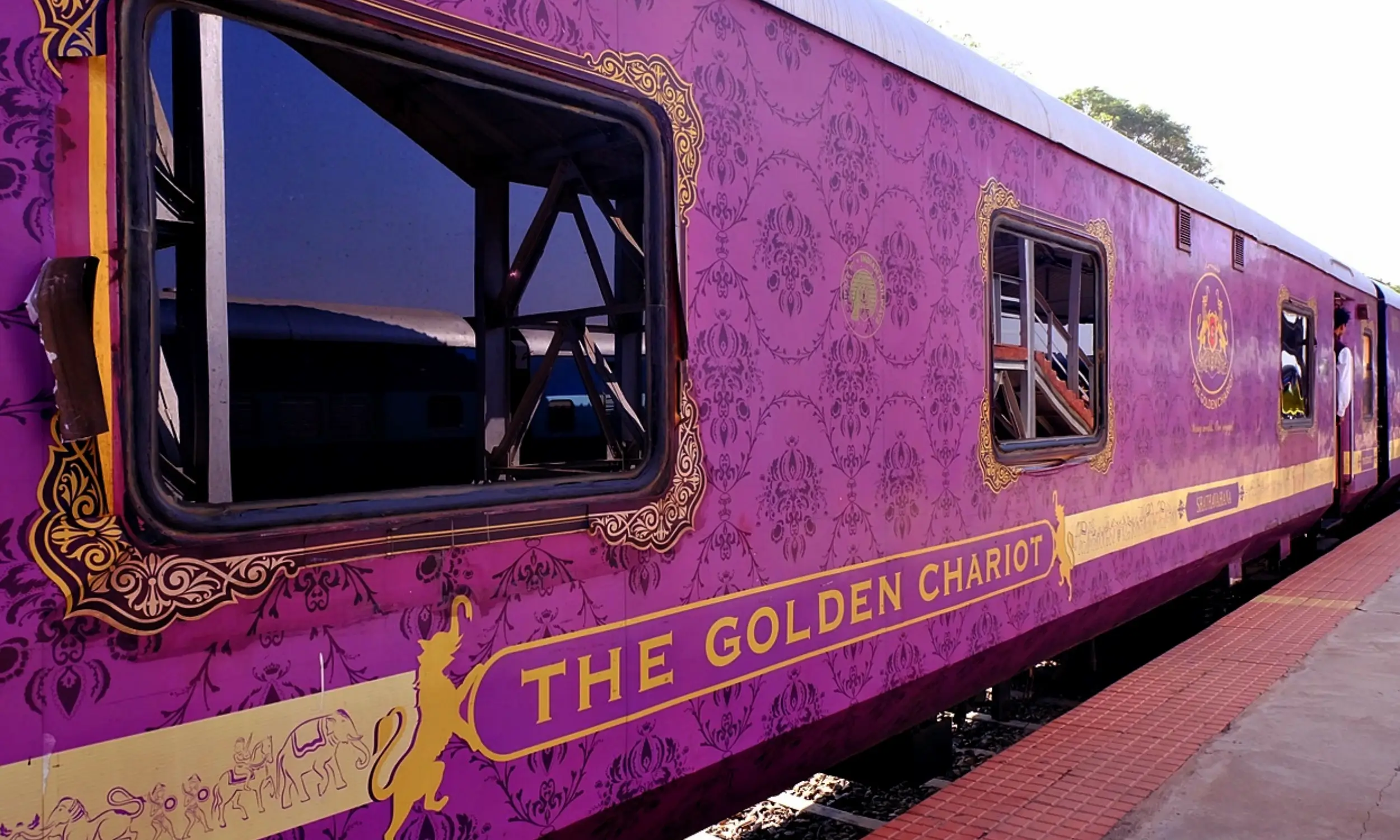 Golden Chariot - Luxury Train in India