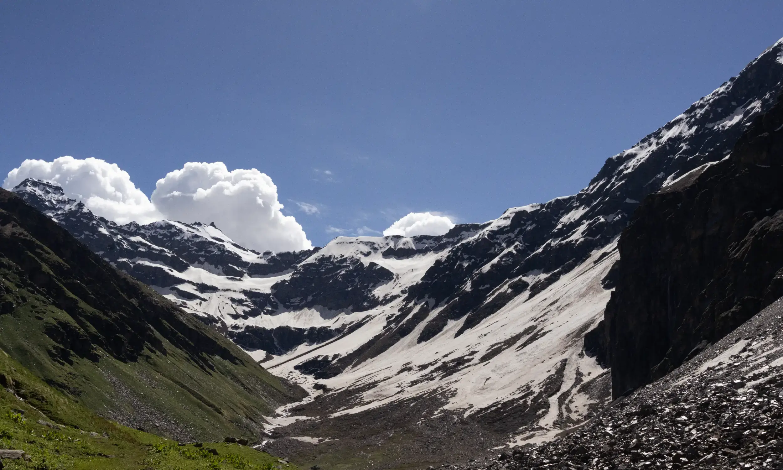 Buran Ghati Trek- Best Treks in Himachal