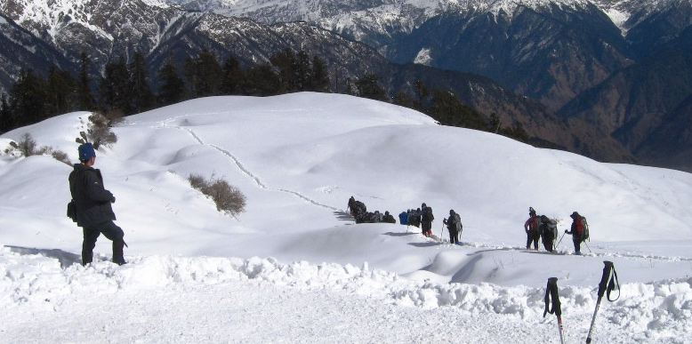 Dayara Bugyal Trek