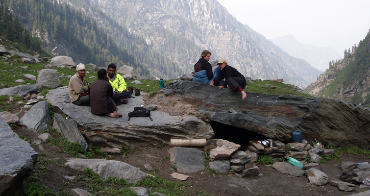 Indrahar Pass Trek