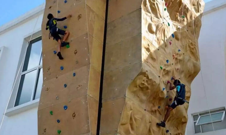 Artificial Wall Climbing