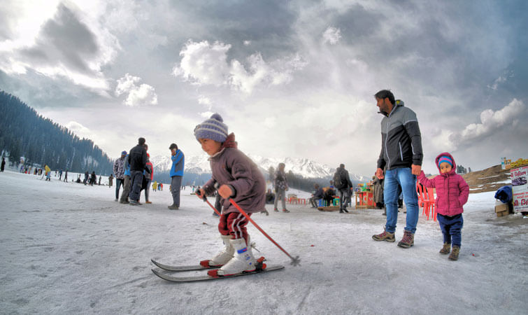 Snowboarding in India